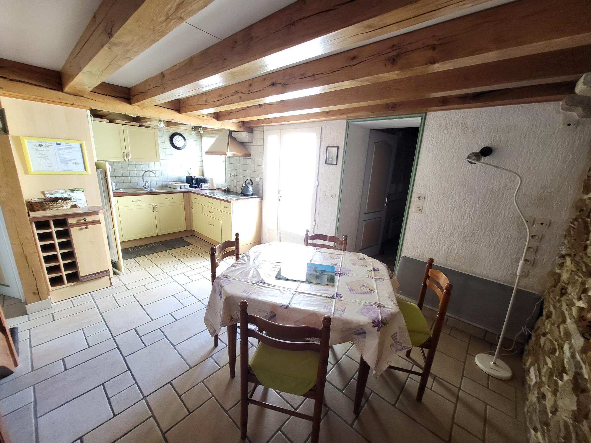 MAIS E04306